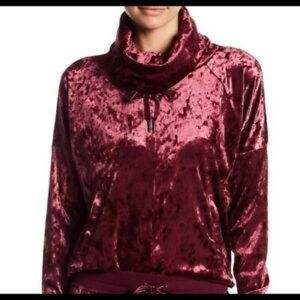 Betsy-Johnson Crushed Velvet Pull-Over
